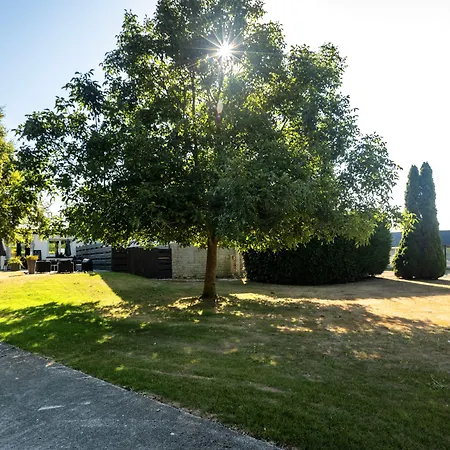La Jalousie Otel Saint-Aignan-de-Cramesnil