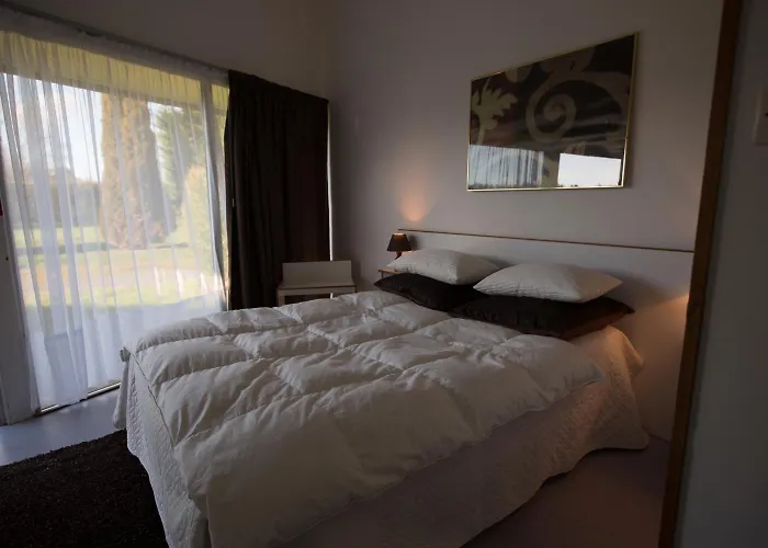 La Jalousie Hotel Saint-Aignan-de-Cramesnil